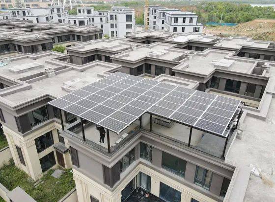 光伏阳光房:发电增收、隔热防水、美观大气,你的别墅装上了吗? 光伏阳光房:发电增收、隔热防水、美观大气,你的别墅装上了吗?